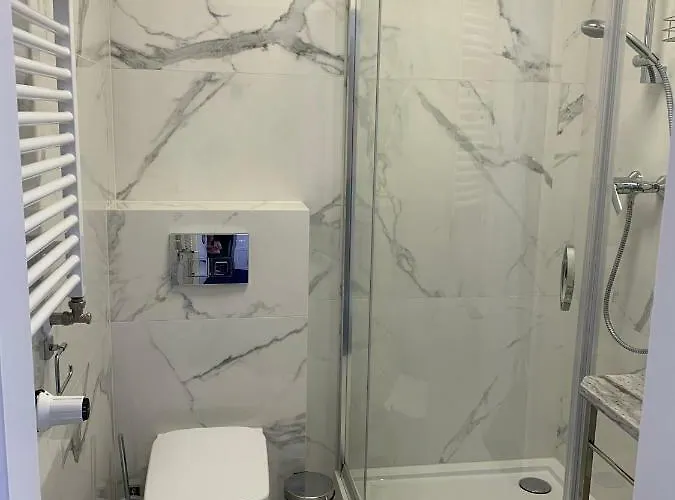 Pod żaglami 民宿 格丁尼亚